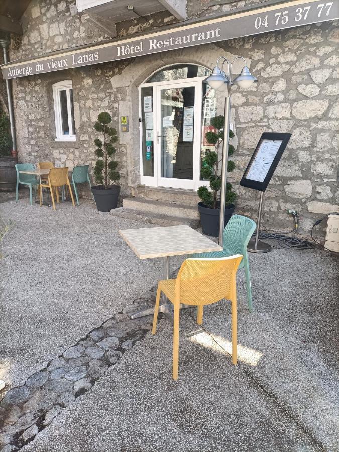 Auberge Du Vieux Lanas Logis Hotel Restaurant Exterior photo
